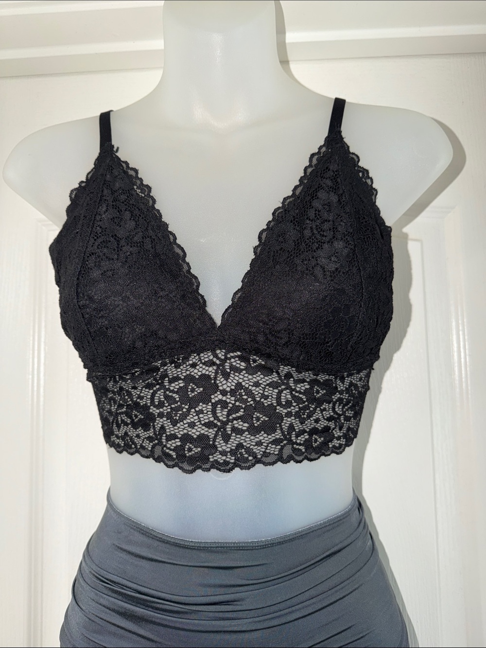🖤BLACK LACE, Bralette SIZE LARGE🖤